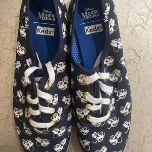 Keds x Minnie Mouse size 8.5 *NEW*